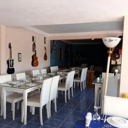 Aparthotel Murathan Apart 3*